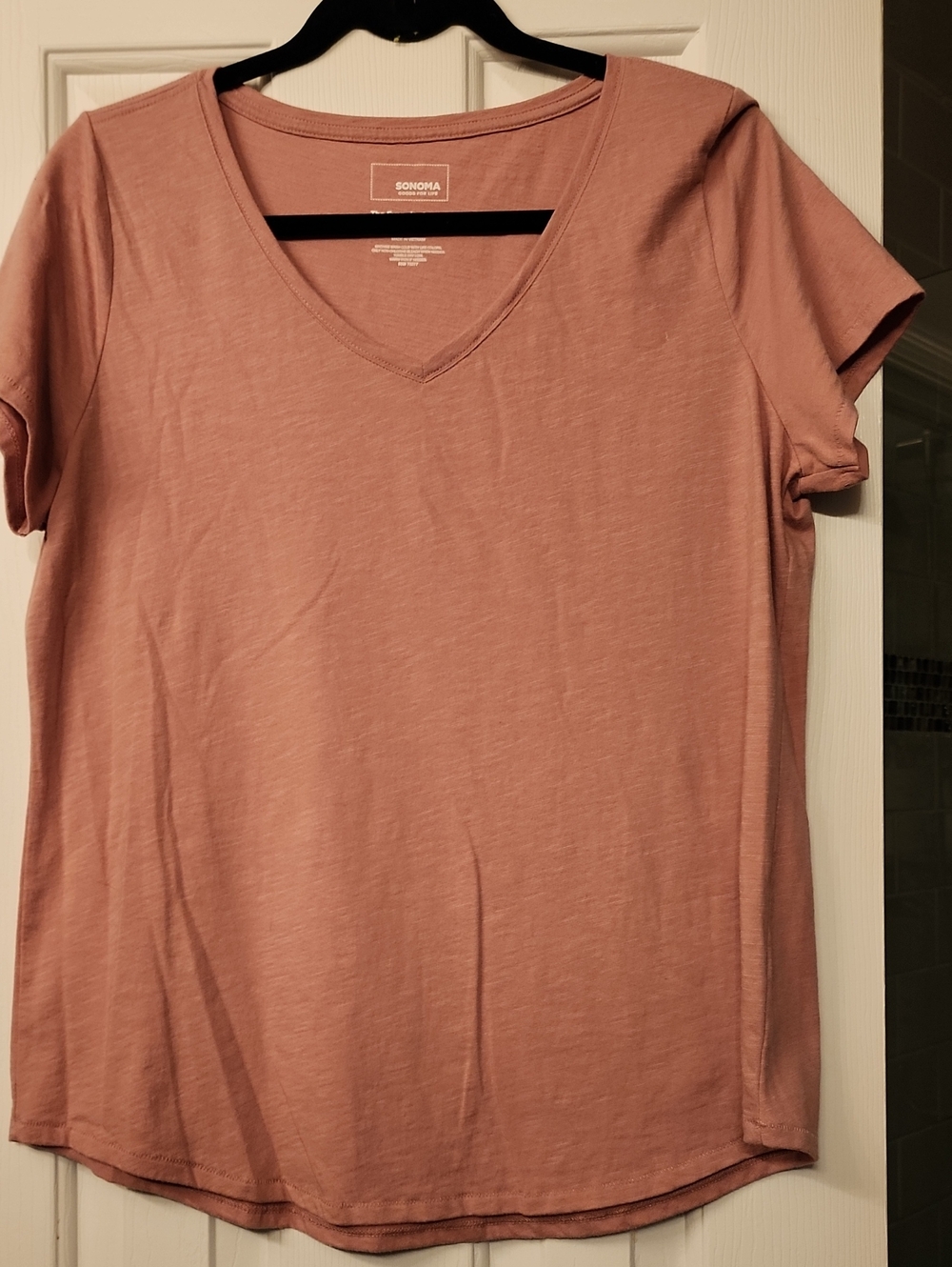 Sonoma Short Sleeve V-Neck Tee in Dusty Rose Pink